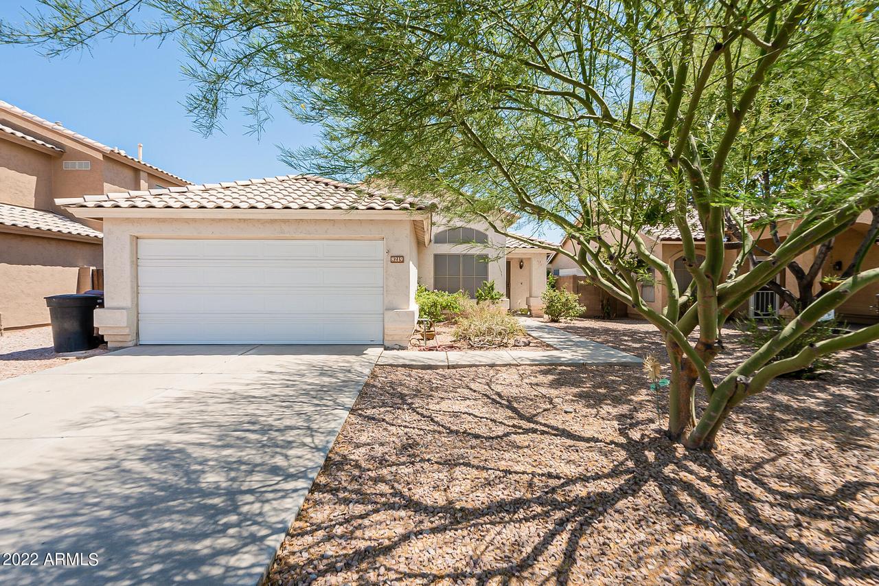 8219 W Voltaire Ave., Peoria, AZ 85381