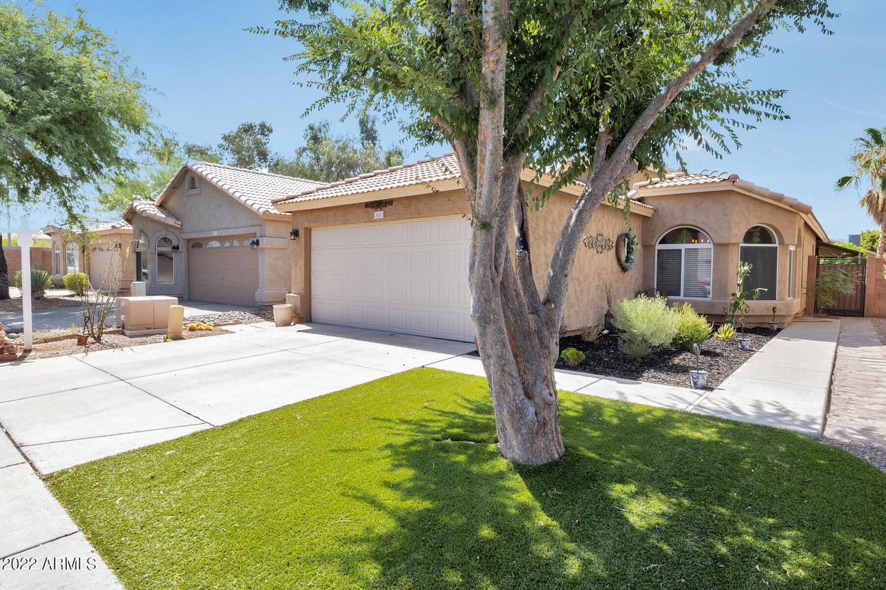 3137 E Kristal Way, Phoenix, AZ 85050