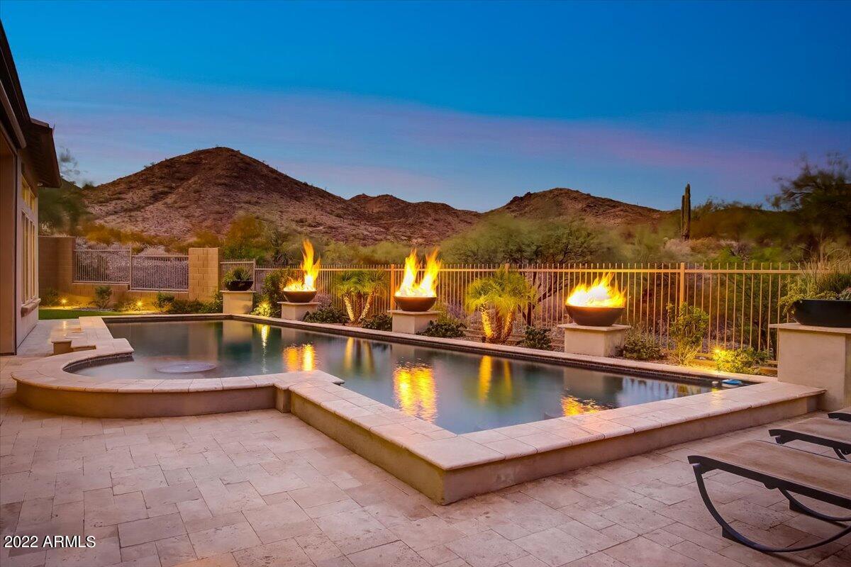 1803 W Red Fox Rd., Phoenix, AZ 85085