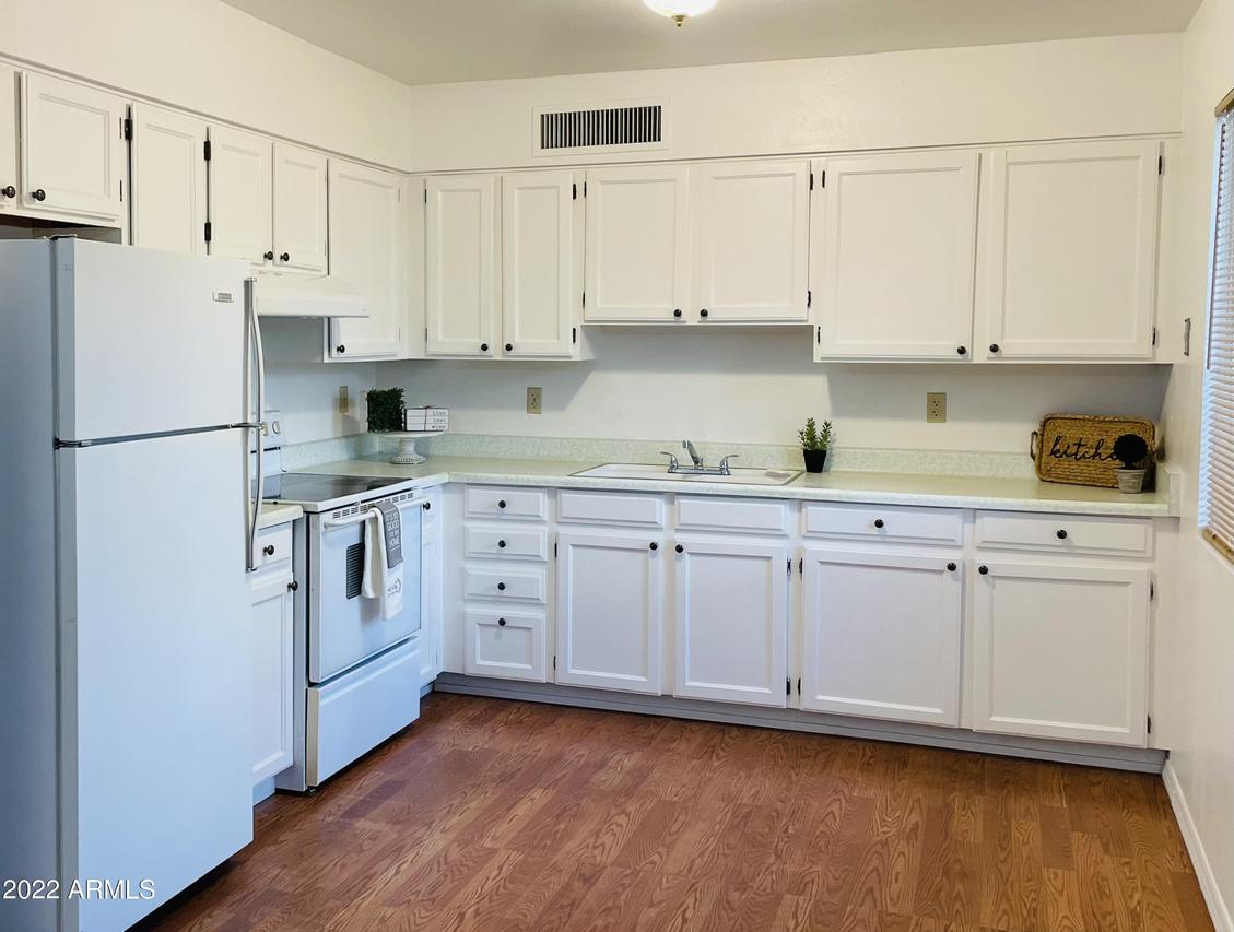 817 N 95th Pl., Mesa, AZ 85207