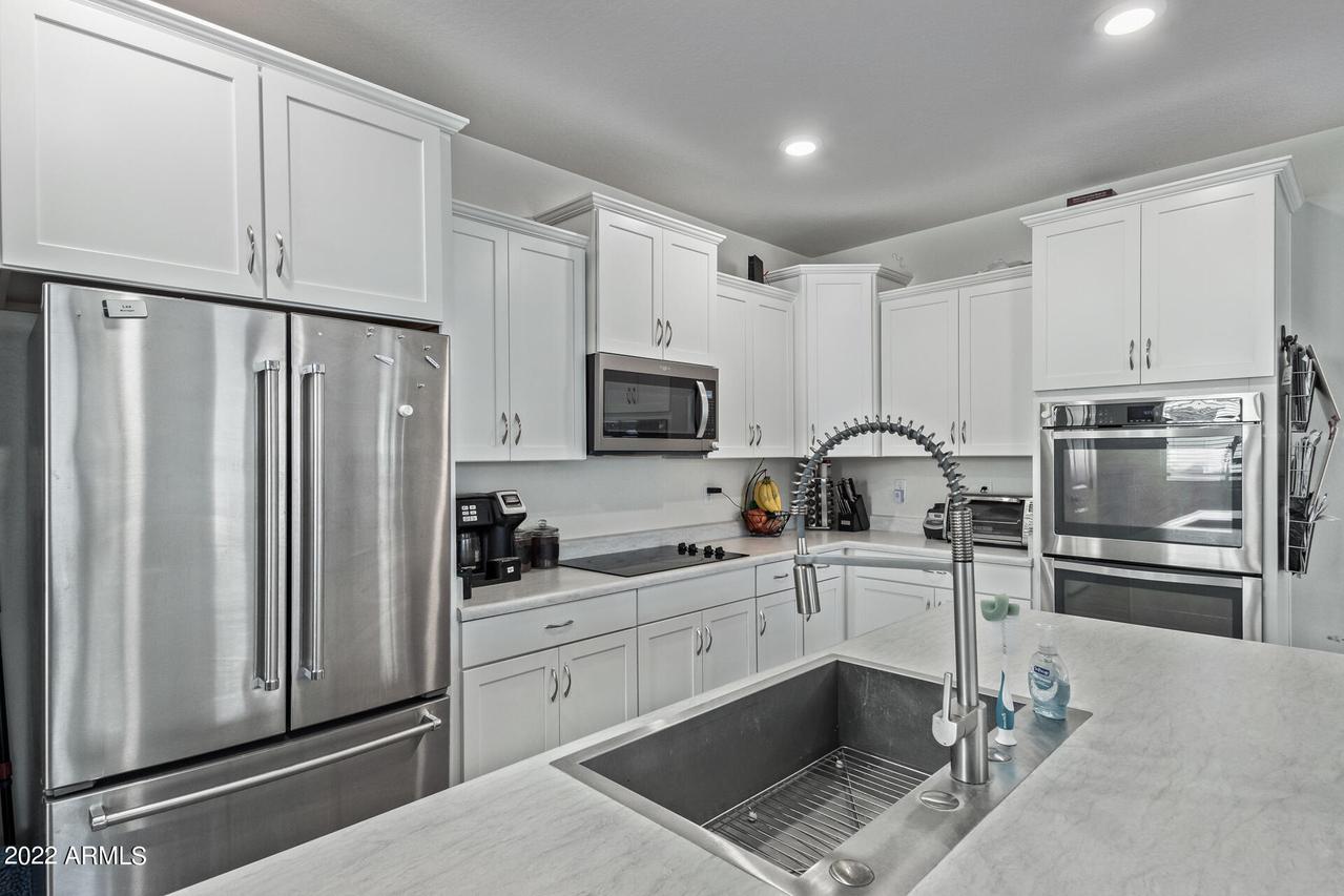 1749 E Grenadine Rd., Phoenix, AZ 85040