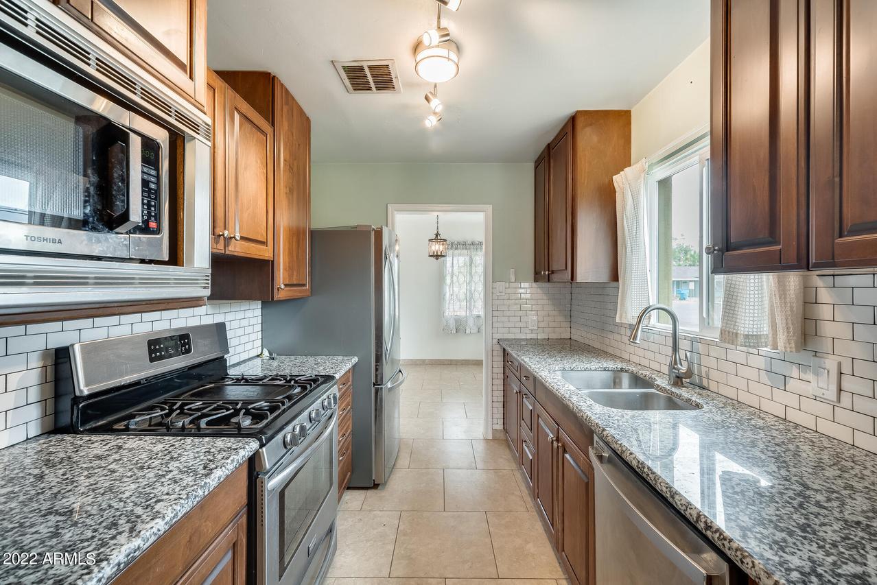2603 W Luke Ave., Phoenix, AZ 85017