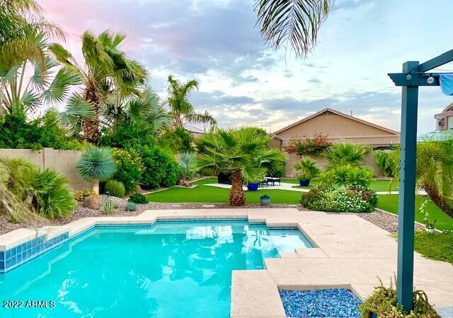 14242 N 138th Ct., Surprise, AZ 85379