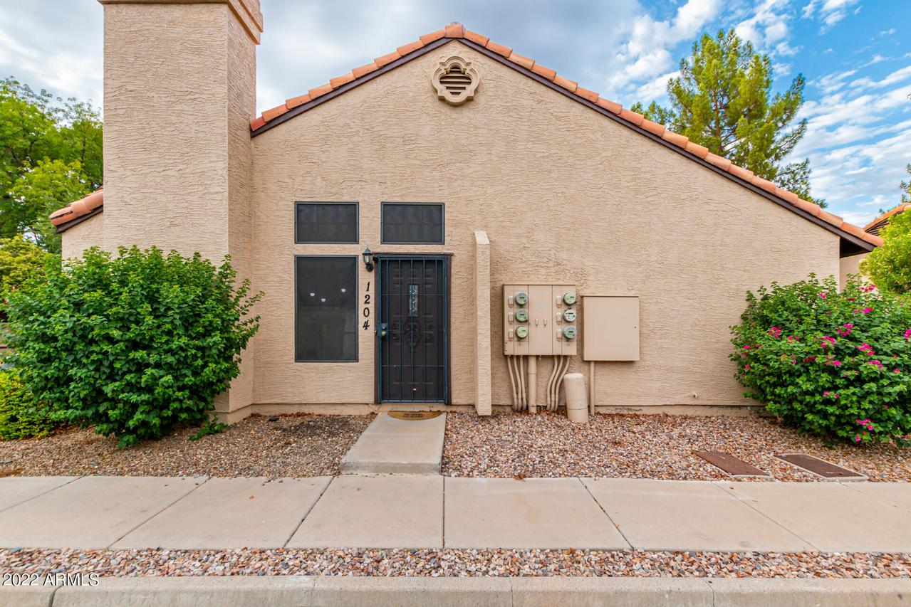 921 W University Dr. #1204, Mesa, AZ 85201