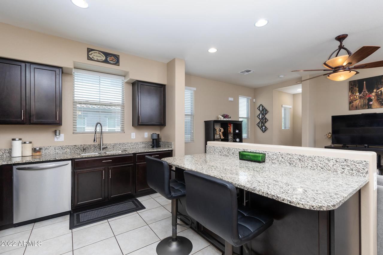 1730 N 77th Glen, Phoenix, AZ 85035
