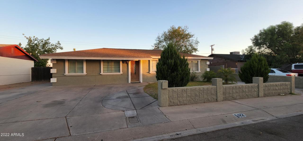 1523 W Cochise Dr., Phoenix, AZ 85021