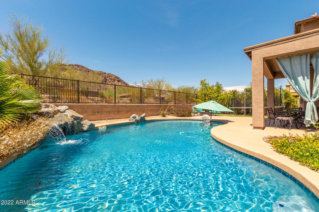 8356 W Buckhorn Tr., Peoria, AZ 85383