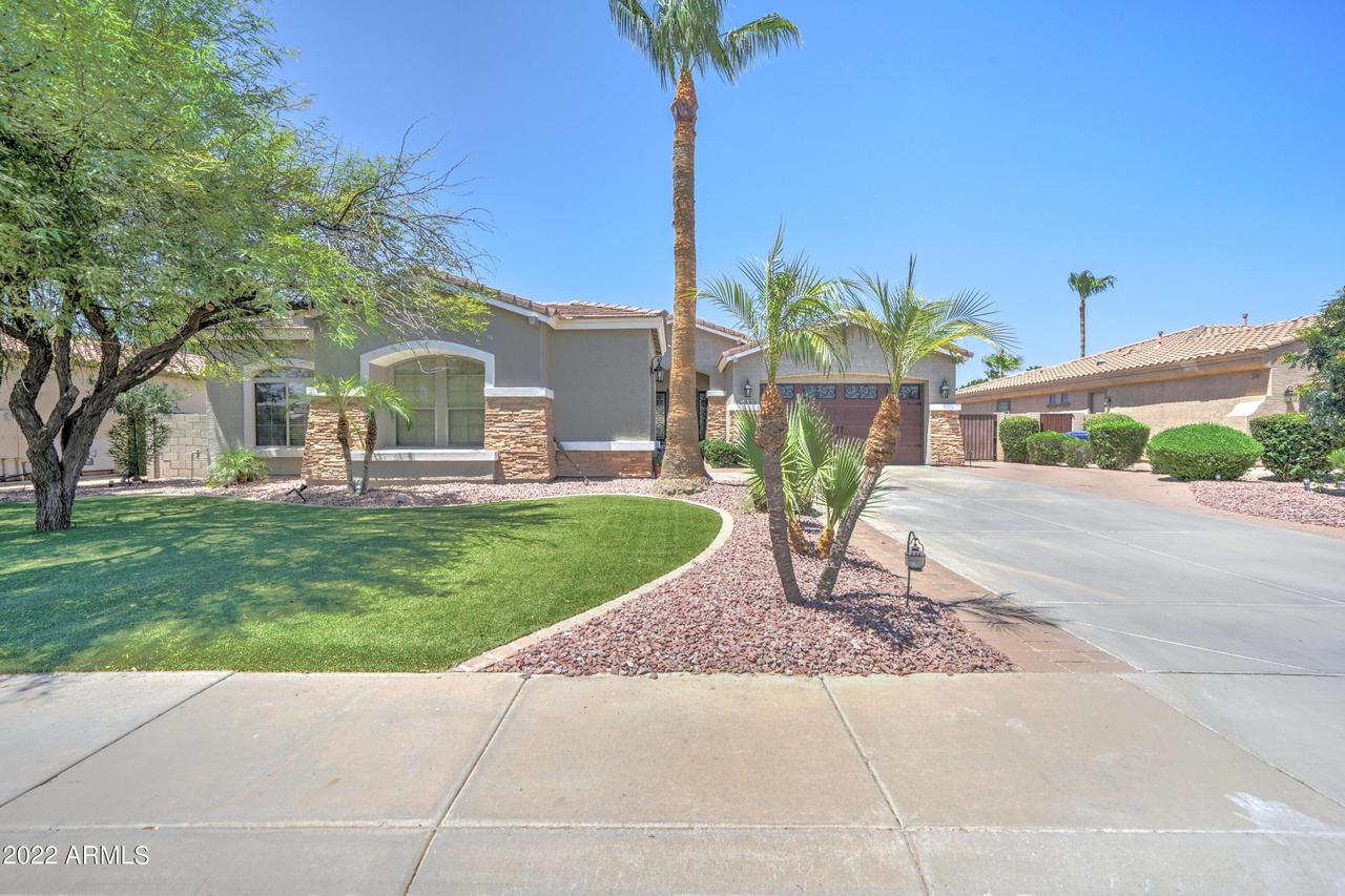 456 E San Carlos Way, Chandler, AZ 85249