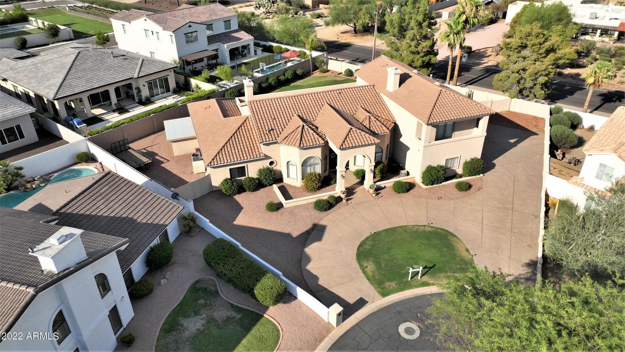 10033 N 55th Pl., Paradise Valley, AZ 85253