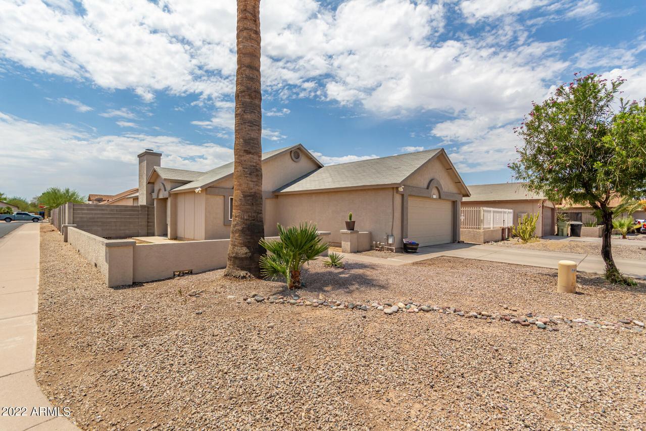 6903 W Gardenia Ave., Glendale, AZ 85303