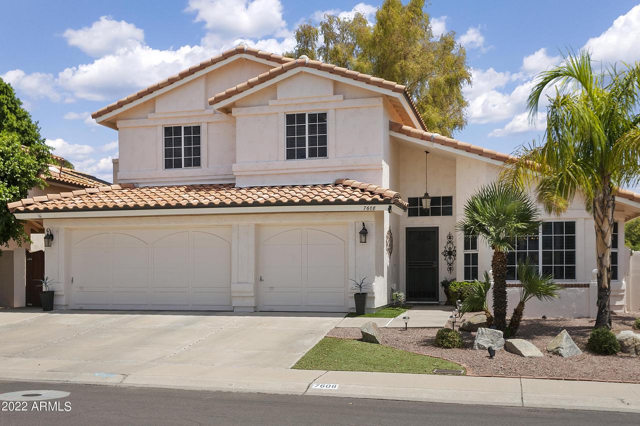 7608 W Tonto Dr., Glendale, AZ 85308