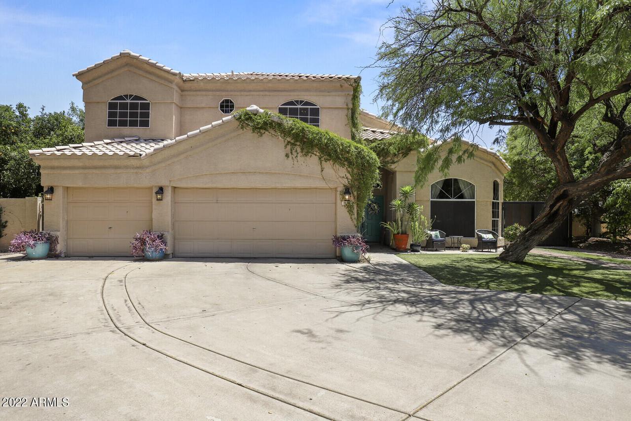 1133 N Los Alamos St., Mesa, AZ 85213