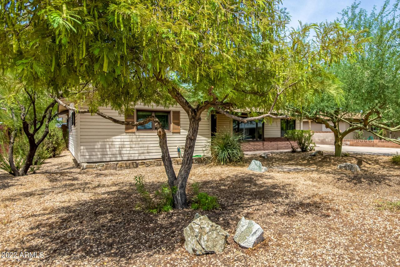 6518 N 16th Dr., Phoenix, AZ 85015