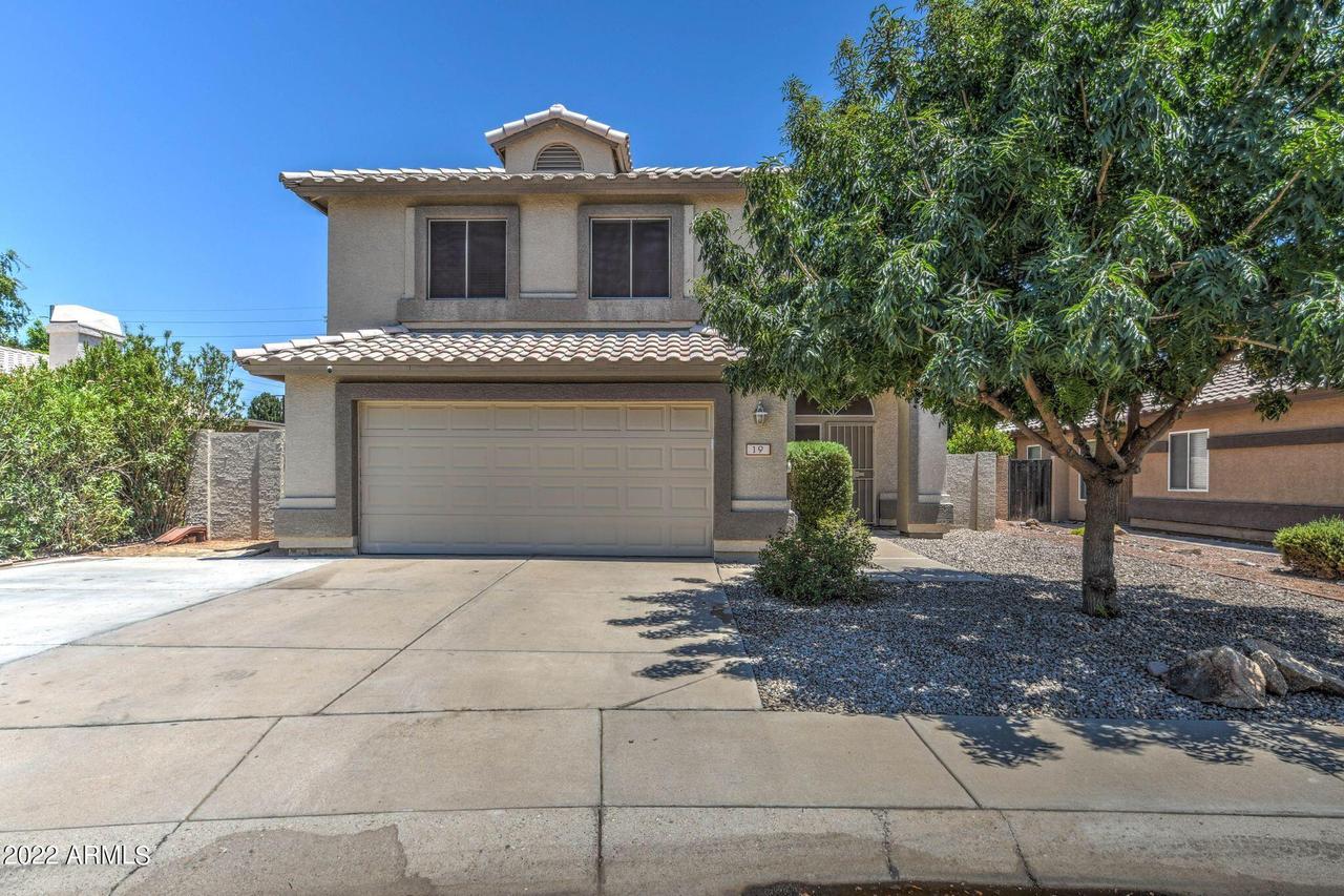19 S Tiago Dr., Gilbert, AZ 85233