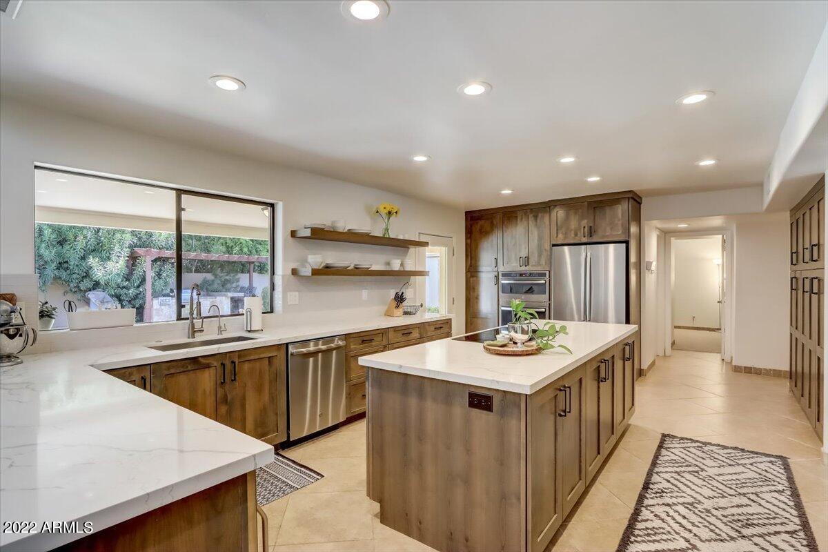 5711 E Corrine Dr., Scottsdale, AZ 85254