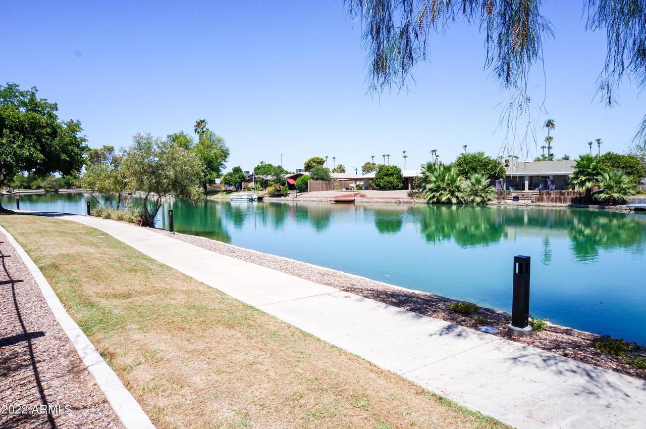 2324 W Calle Iglesia Ave., Mesa, AZ 85202