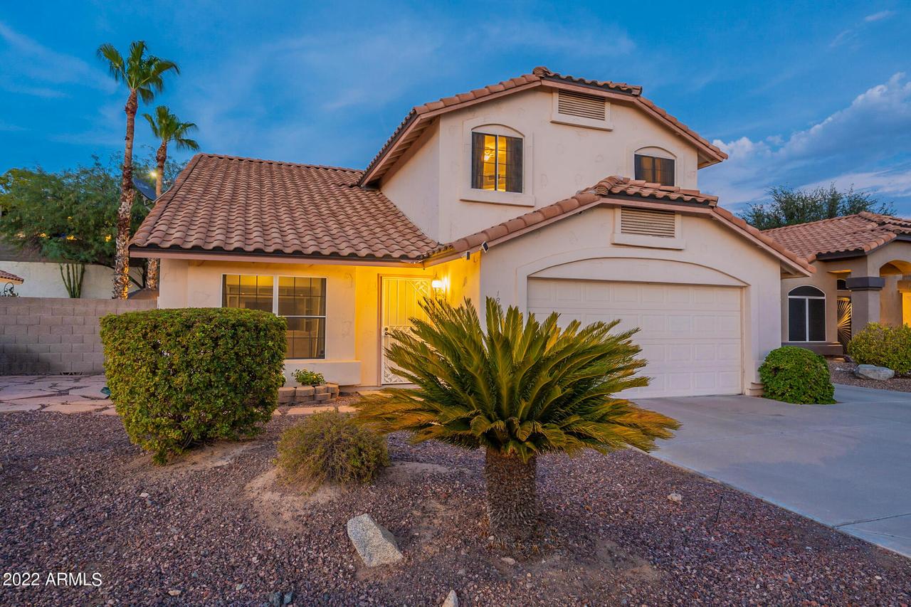 18433 N 12th Way, Phoenix, AZ 85022