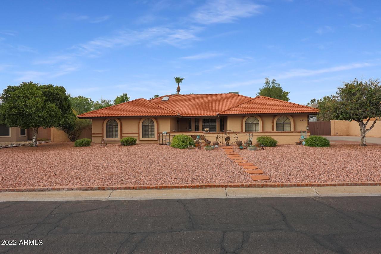 8612 W Via Montoya Dr., Peoria, AZ 85383