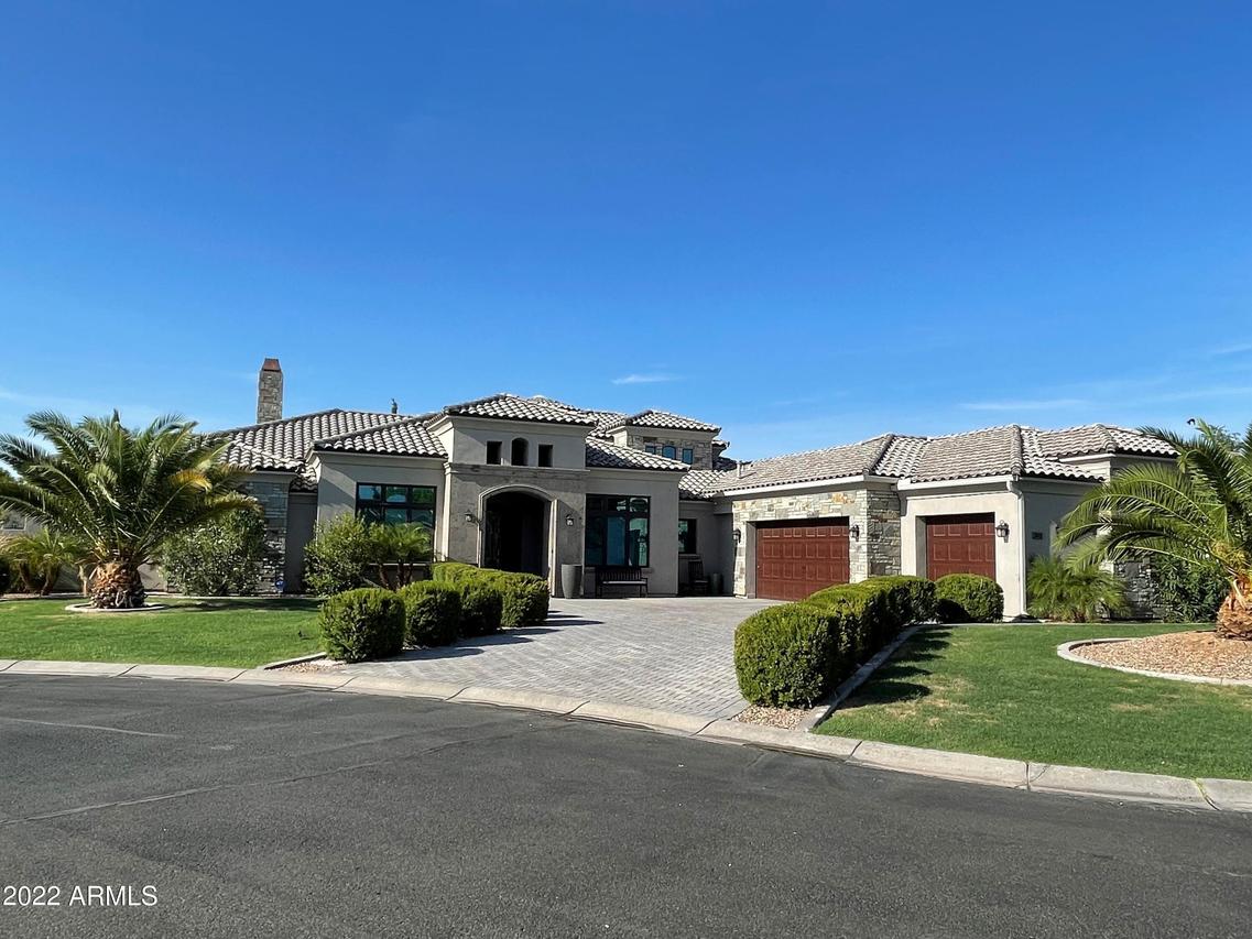 3415 E Aquarius Ct., Chandler, AZ 85249