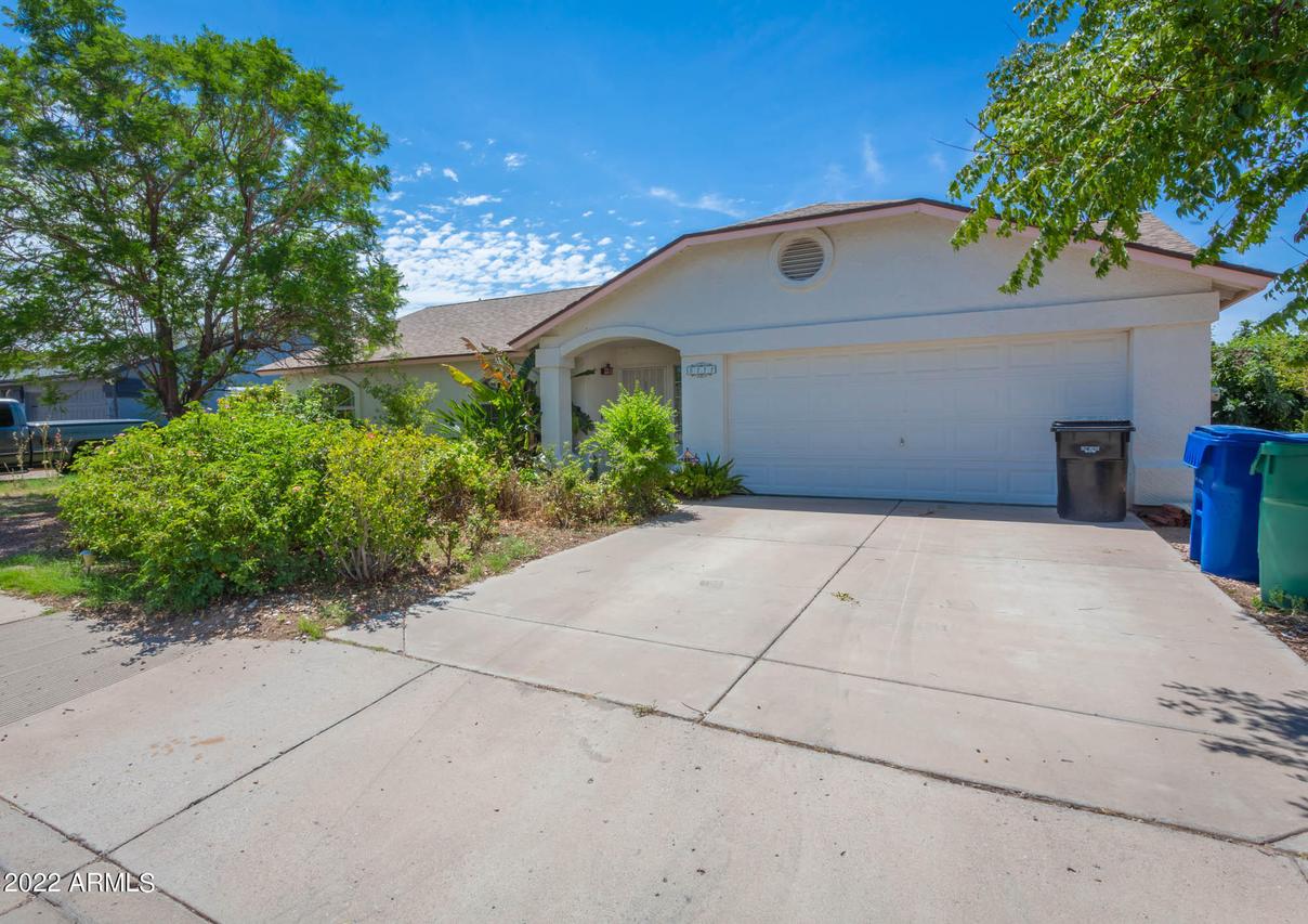 8111 E Des Moines St., Mesa, AZ 85207