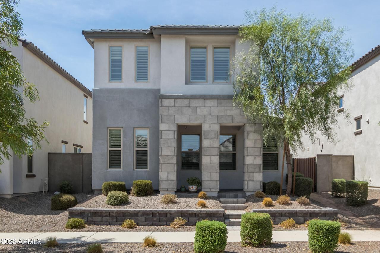 2056 W Trotter Tr., Phoenix, AZ 85085