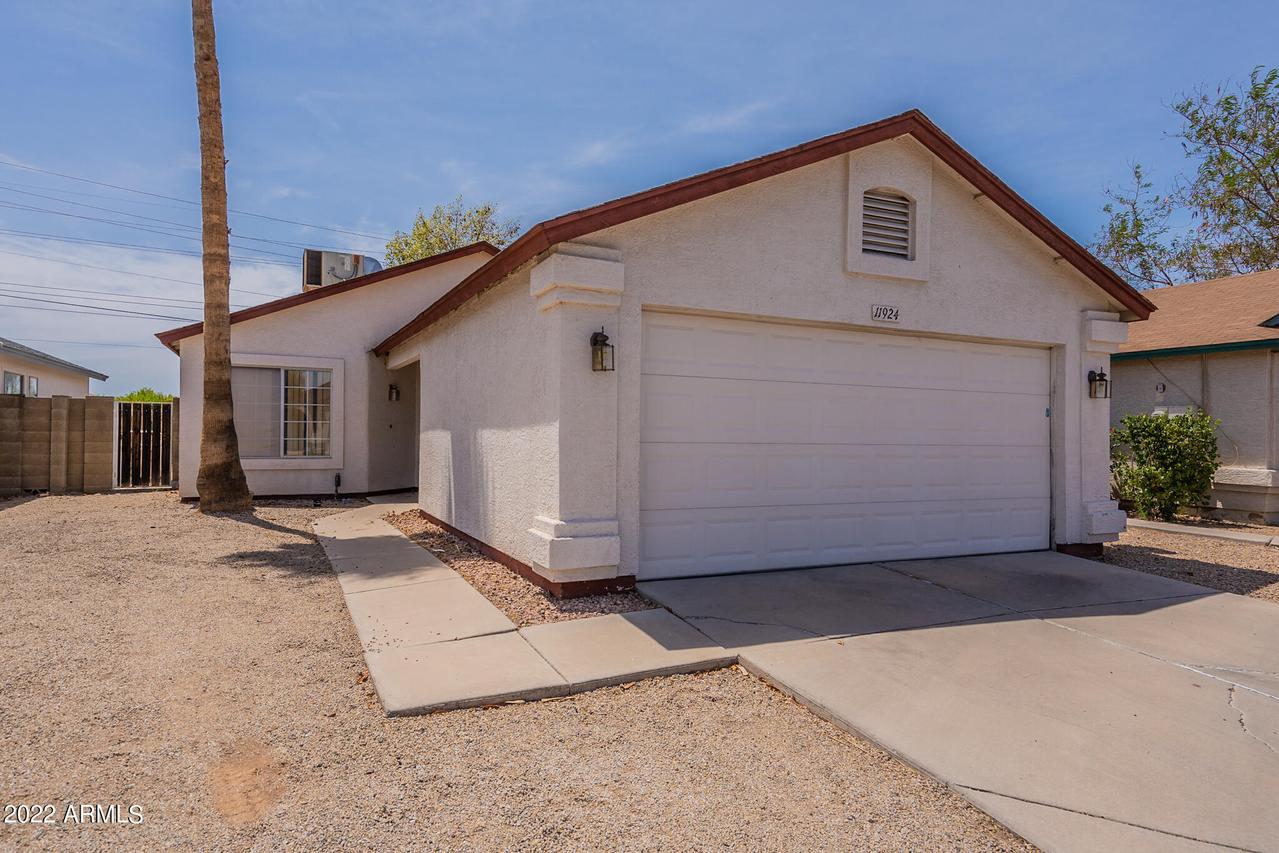 11924 N 74th Ln., Peoria, AZ 85345