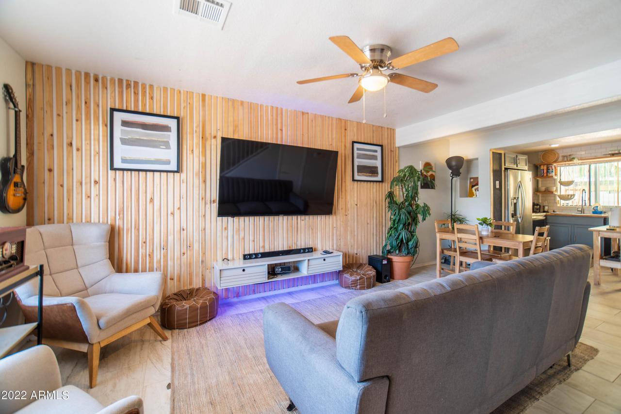 7801 N 44th Dr. #1105, Glendale, AZ 85301