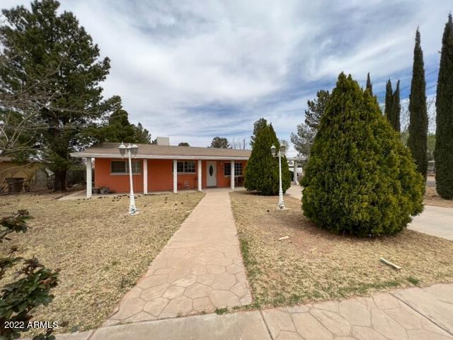 1850 E 5th St., Douglas, AZ 85607