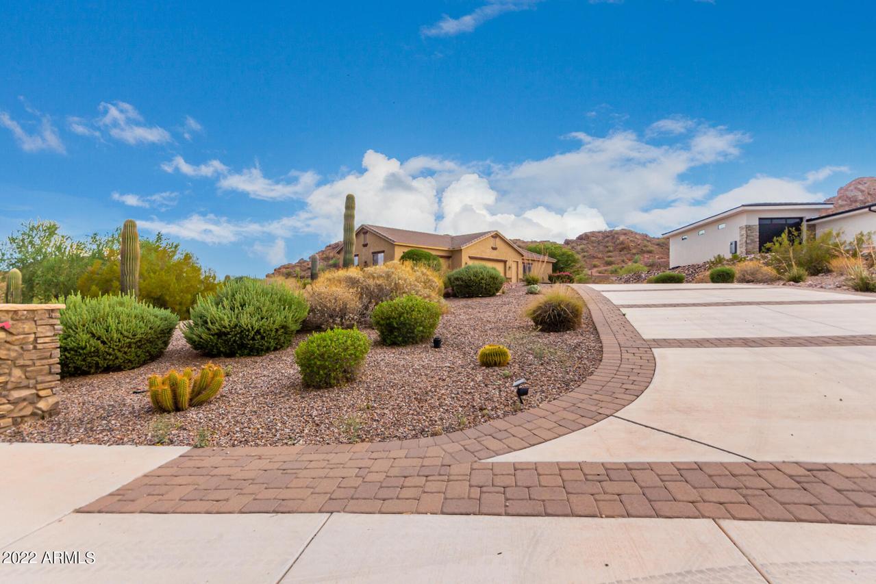 1407 W Butte Creek Blvd., Queen Creek, AZ 85144