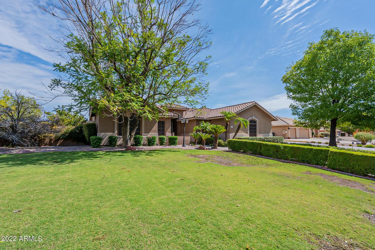 5452 W West Wind Dr., Glendale, AZ 85310