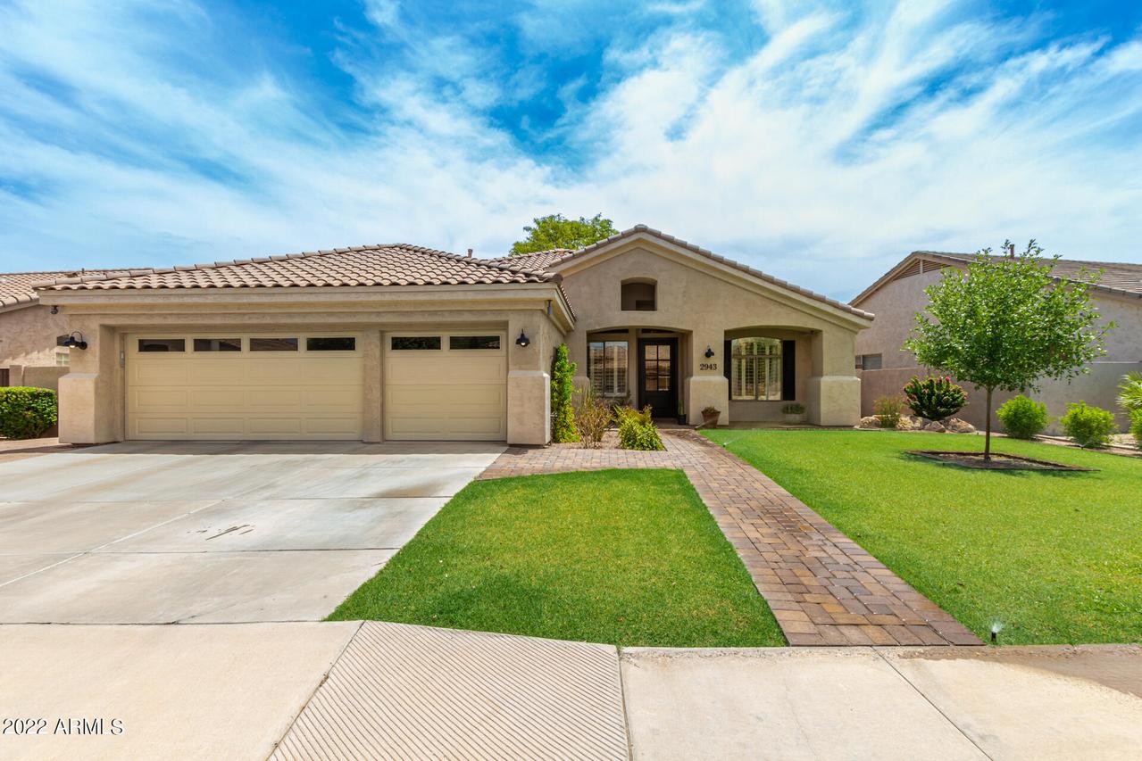 2943 S Holguin Way, Chandler, AZ 85248