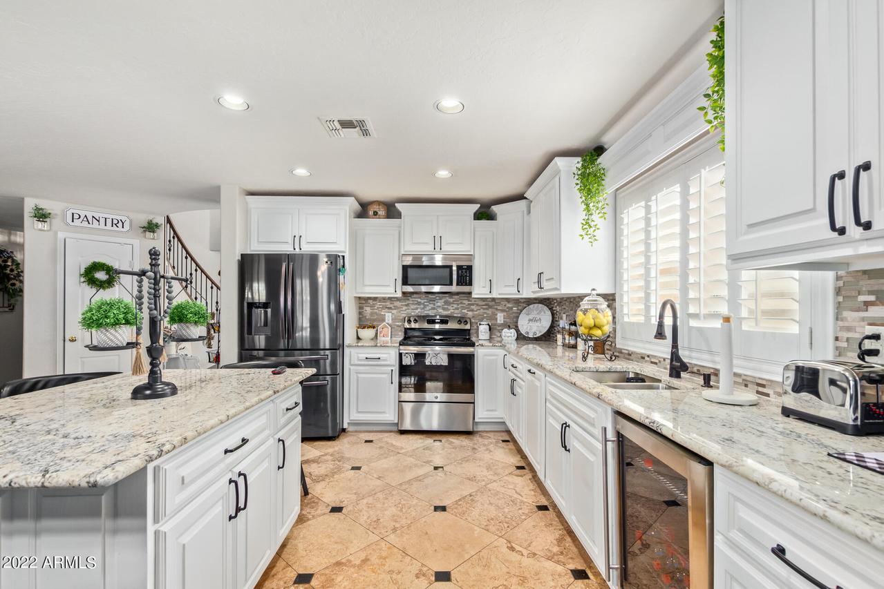 7114 S 30th Ln., Phoenix, AZ 85041