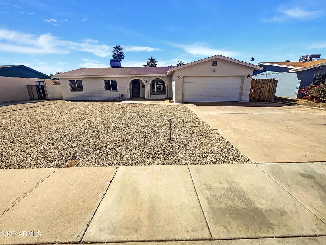 3741 W Barnes Ln., Phoenix, AZ 85051