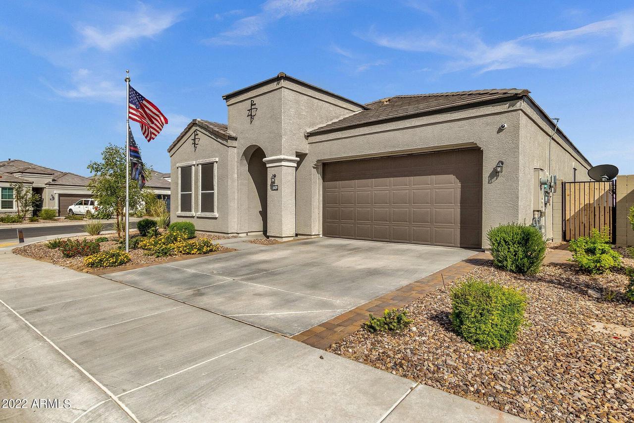 8409 W Candlewood Way, Florence, AZ 85132