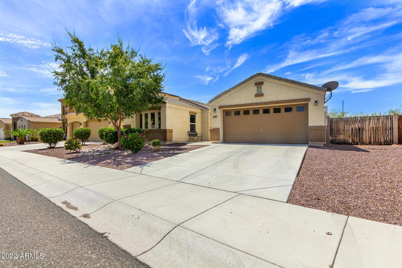 9547 W Harmony Ln., Peoria, AZ 85382