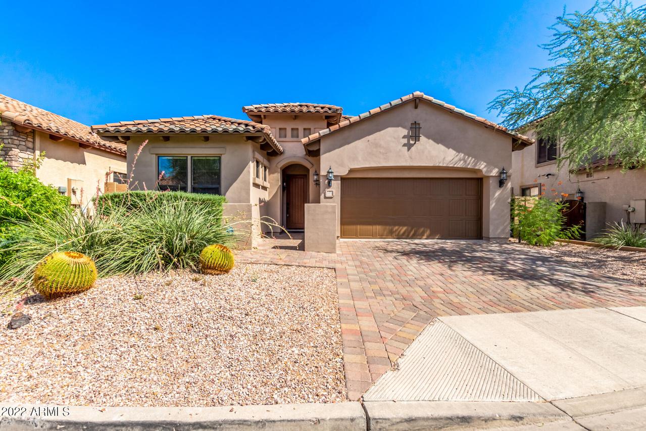 6831 E Pearl St., Mesa, AZ 85207