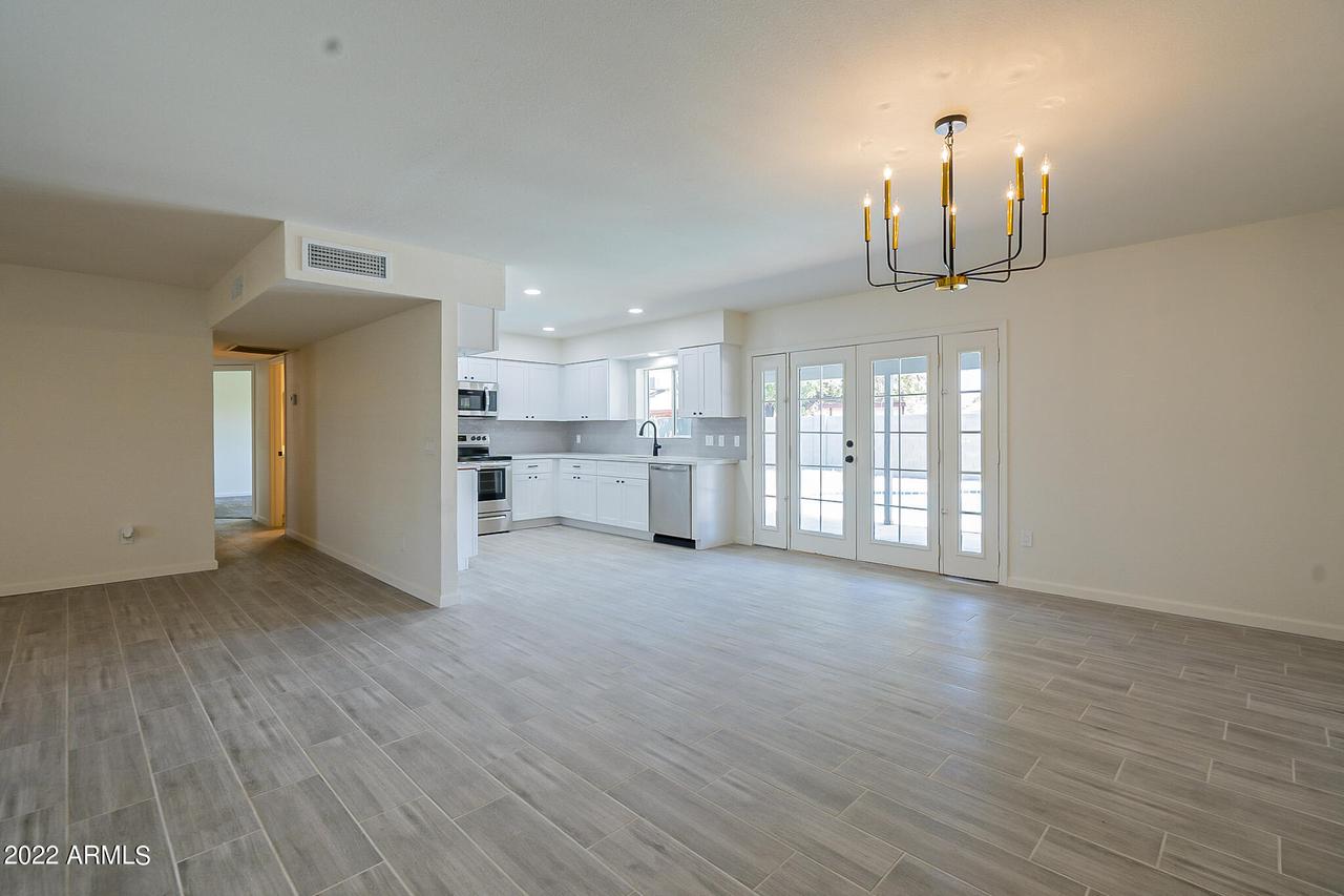 8749 W Cinnabar Ave., Peoria, AZ 85345