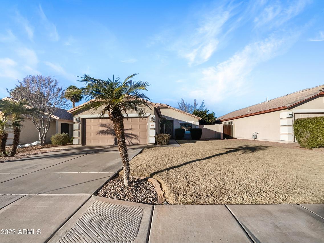 2084 E Saratoga St., Gilbert, AZ 85296