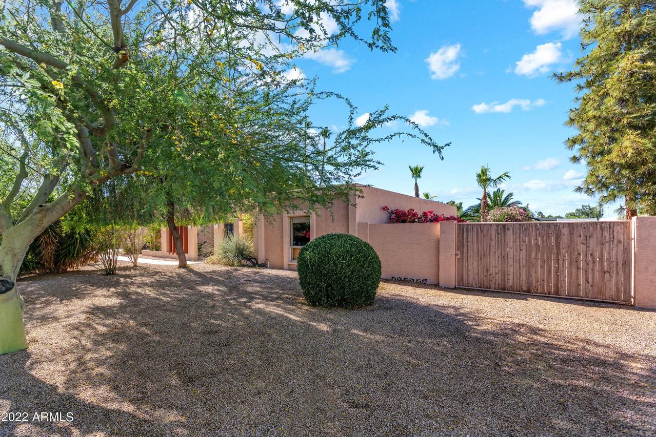 8702 E Sunnyside Dr., Scottsdale, AZ 85260