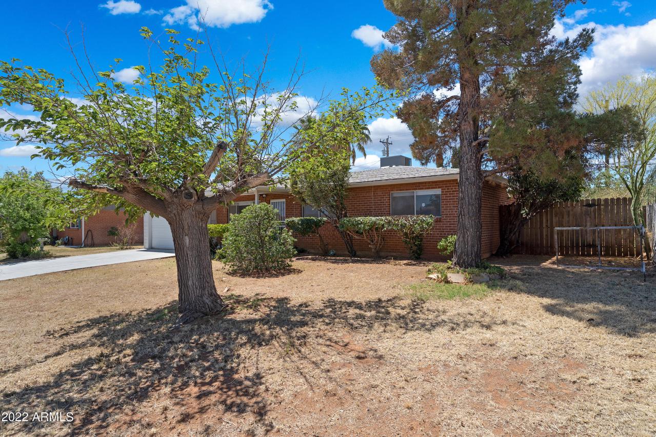 1332 Bella Vista Dr., Sierra Vista, AZ 85635