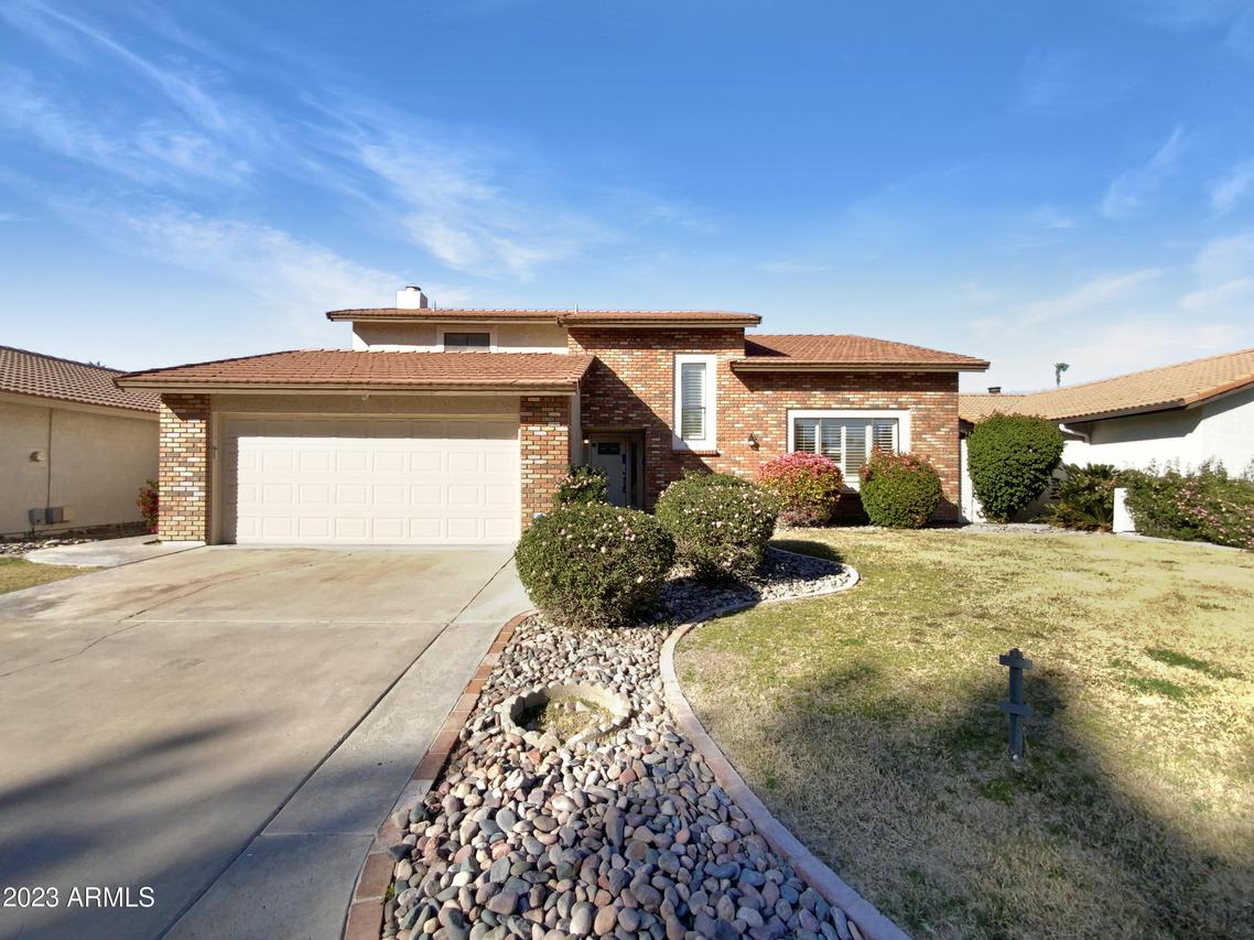 1530 E Edgewater Dr., Tempe, AZ 85283