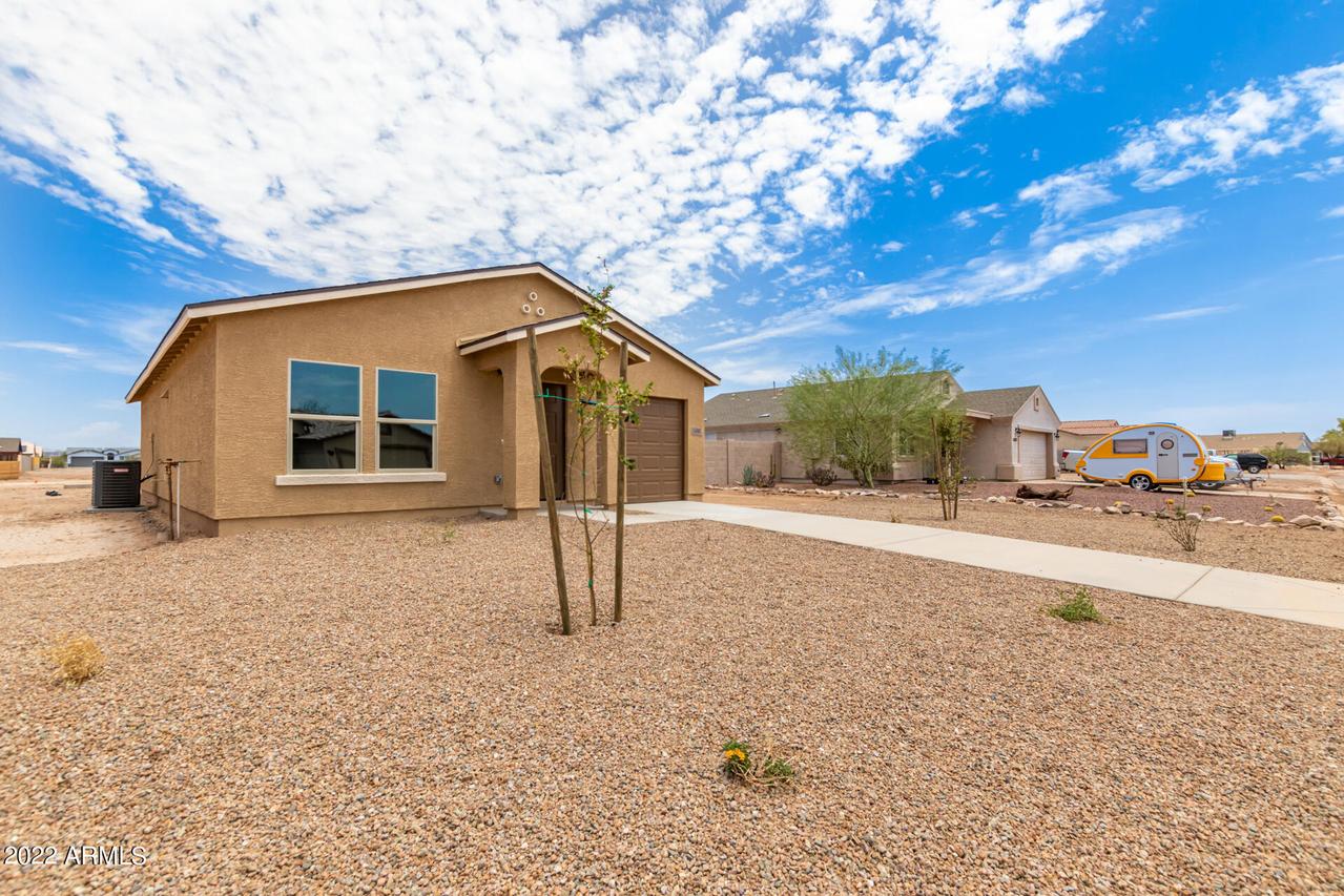 14595 S Capistrano Rd., Arizona City, AZ 85123
