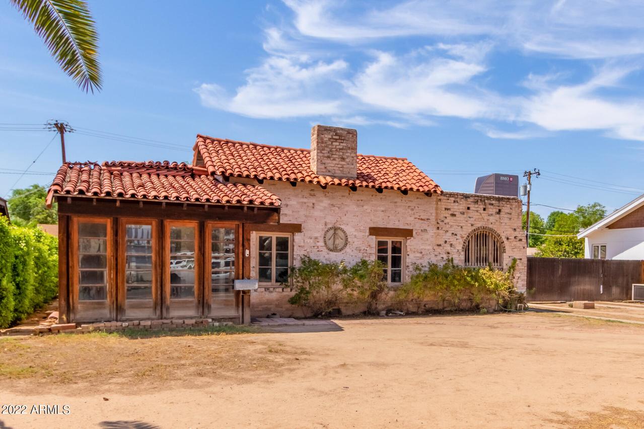 75 E Hoover Ave., Phoenix, AZ 85004