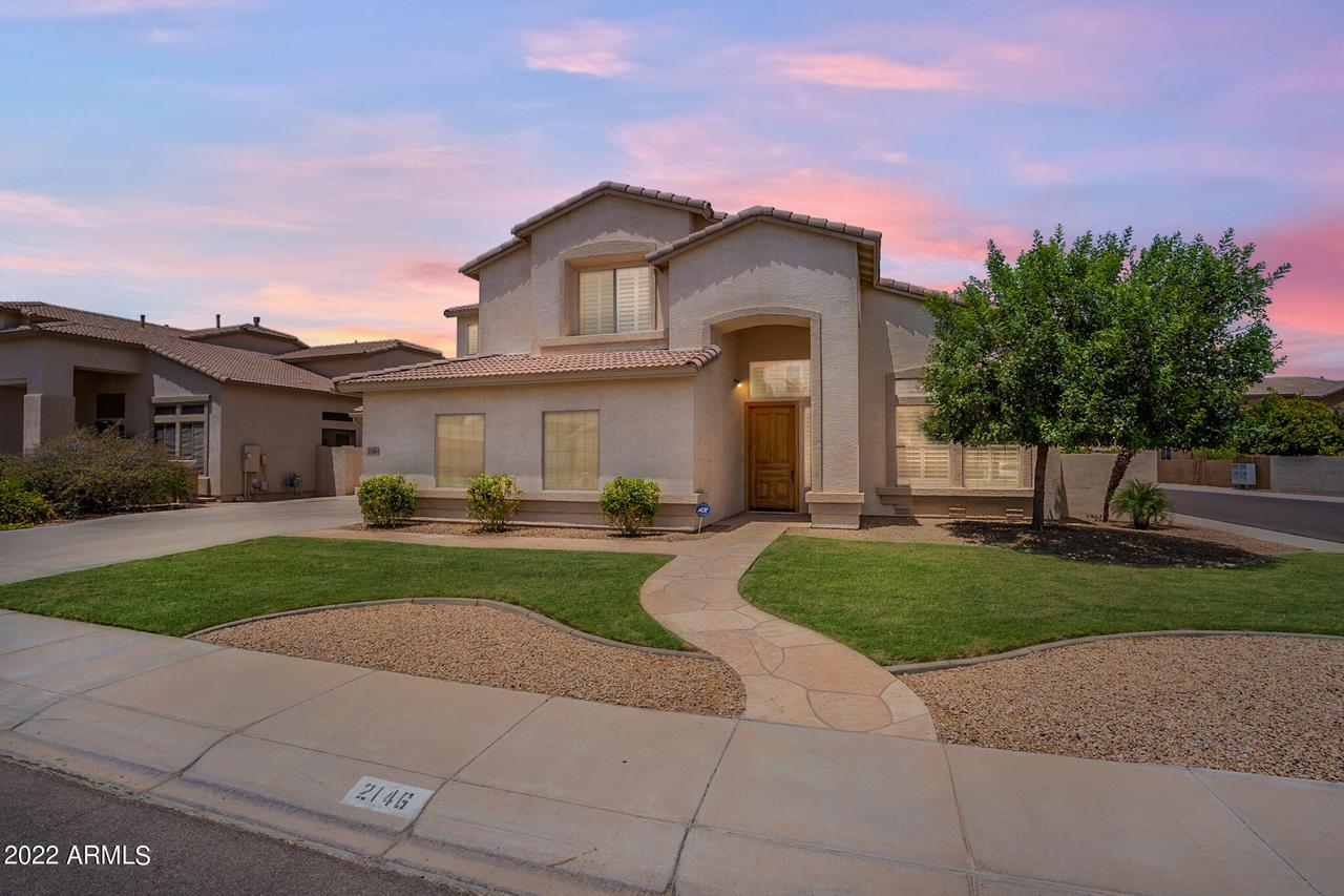 2146 E County Down Dr., Chandler, AZ 85249