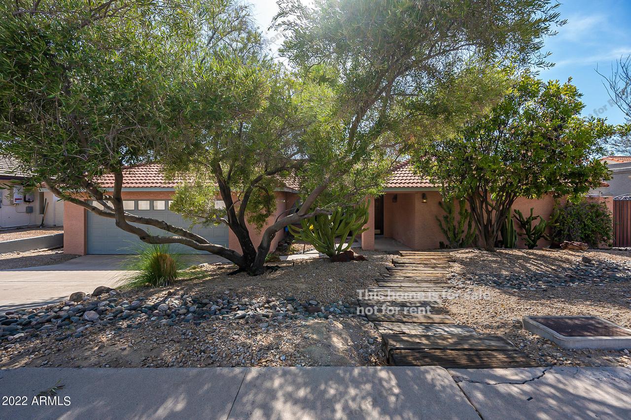 14824 N 10th St., Phoenix, AZ 85022