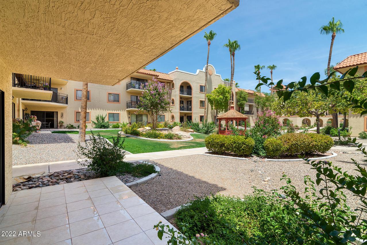 10330 W Thunderbird Blvd. #A131, Sun City, AZ 85351