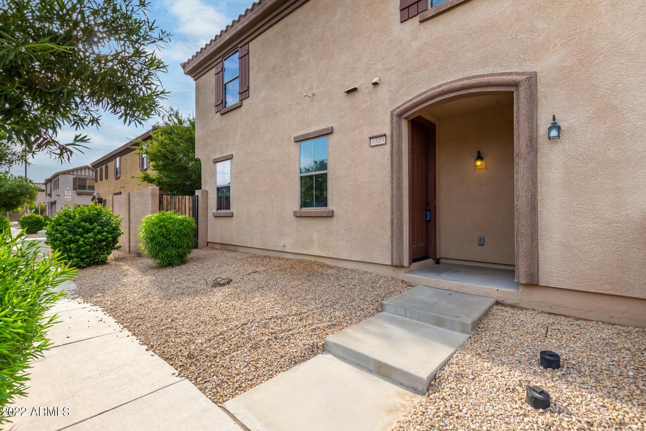 1524 N 81st Dr., Phoenix, AZ 85043