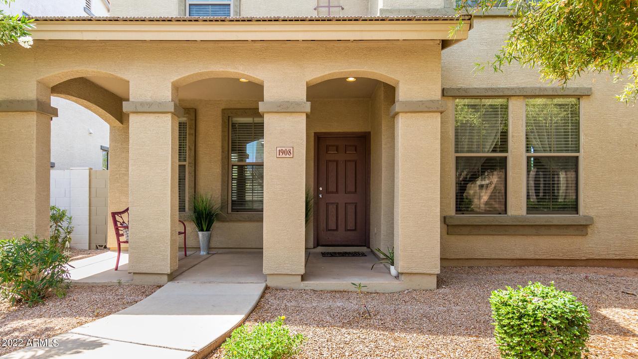 1908 E Loma Vista St., Gilbert, AZ 85295