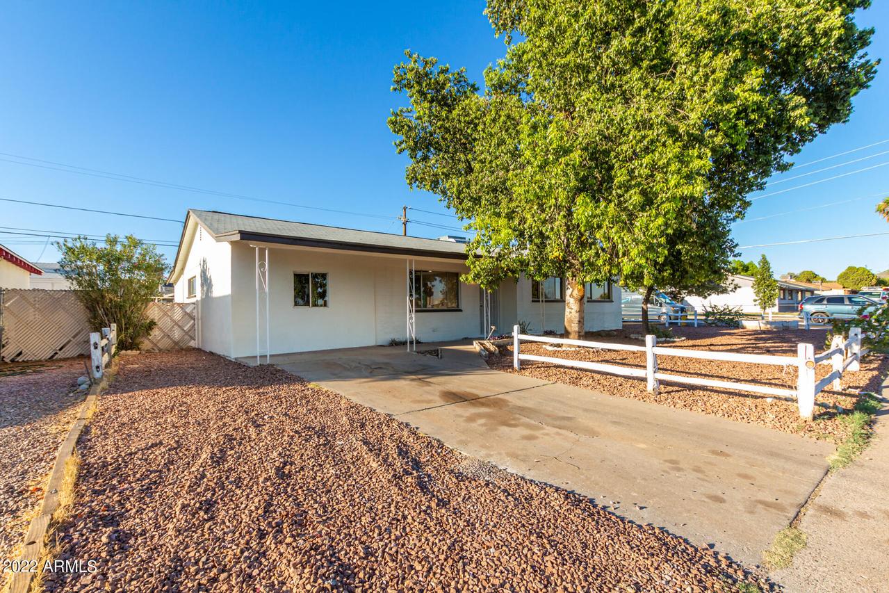 3102 W Cactus Rd., Phoenix, AZ 85029