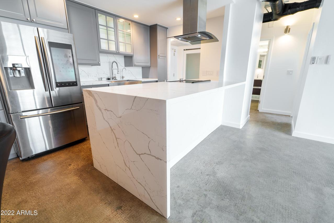 207 W Clarendon Ave. #D15, Phoenix, AZ 85013